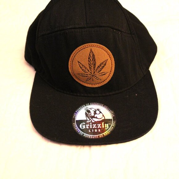 Grizzly Lids Hemp Leaf Design Leather Patch Black Hat with Adjustable Strap - Picture 6 of 6